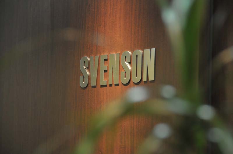 薄毛の悩み解決は＜スヴェンソン＞