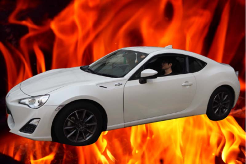 エクストリーム体験で乗るスポーツカーの写真