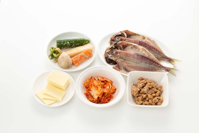 発酵食品（納豆、キムチ、チーズ、ぬか漬け、干物）のイメージ画像